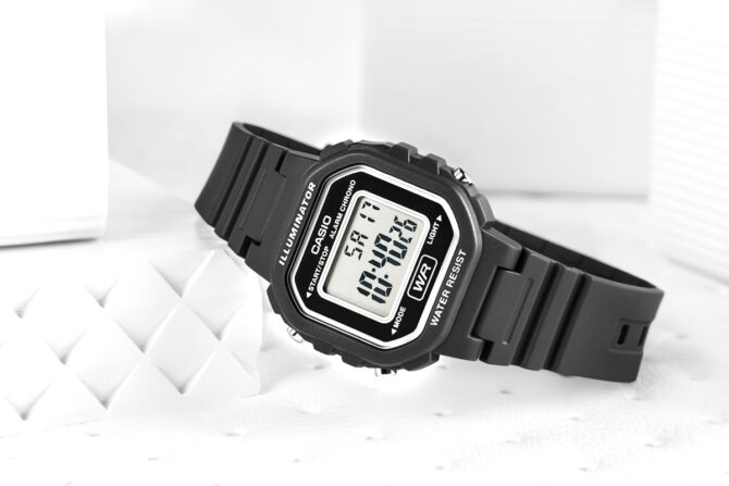 Zegarek Damski CASIO LA-20WH-1ADF + BOX - obrazek 6